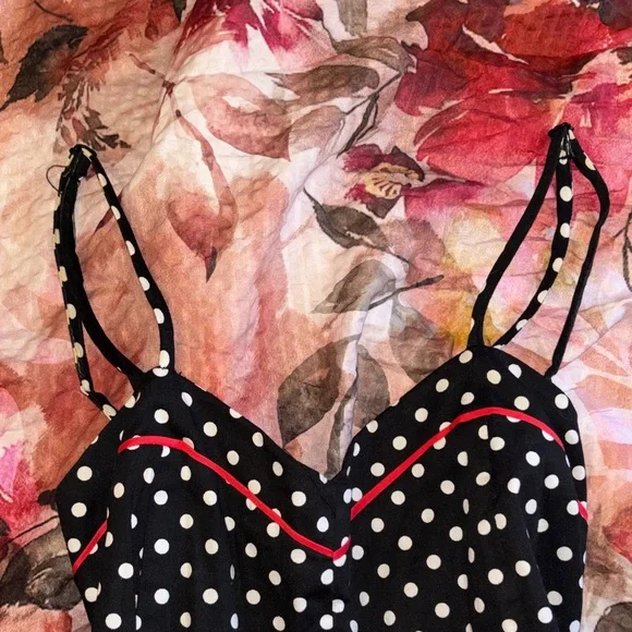 Cute Pinup Rockabilly Black and White Polka Dot A Line Dress with Red Trim - Picture 14 of 16